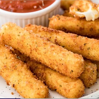 Mozzarella Sticks (6)